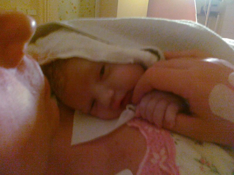 20111012400.jpg - Najpierwsze zdjęcie Adasia!